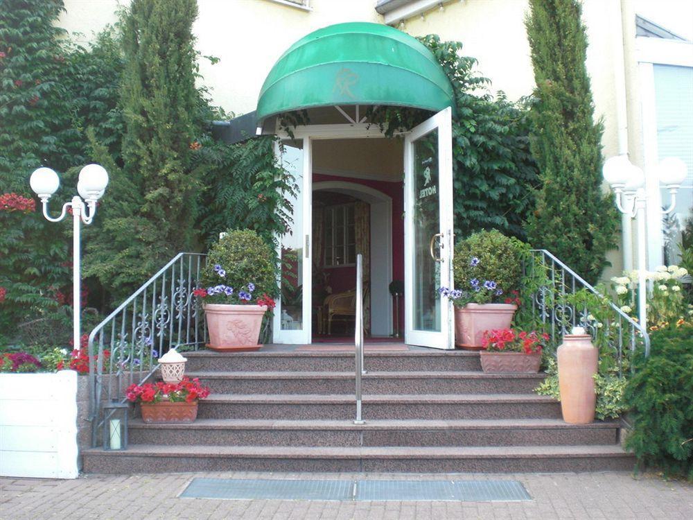 Hotel Bauschheimer Hof Ruesselsheim Exterior photo